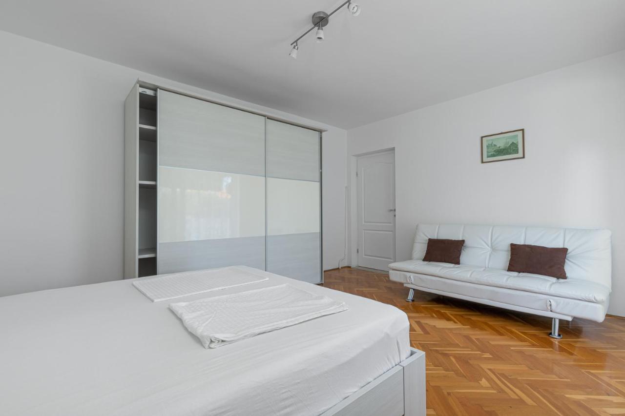 Haus Eva Apartment Novigrad  Exterior photo
